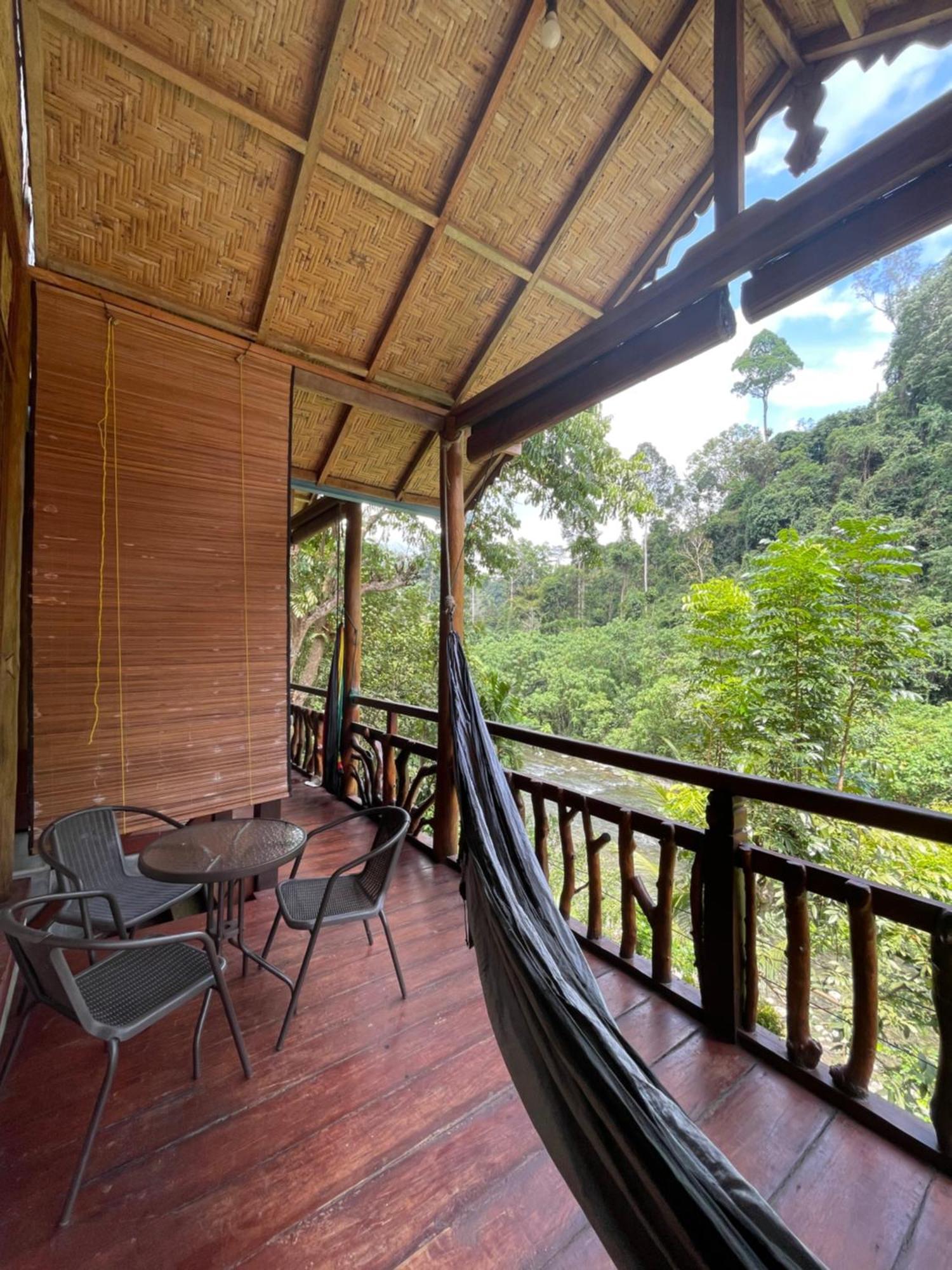 Kupu Kupu Garden Guest House & Cafe Bukit Lawang Exterior foto