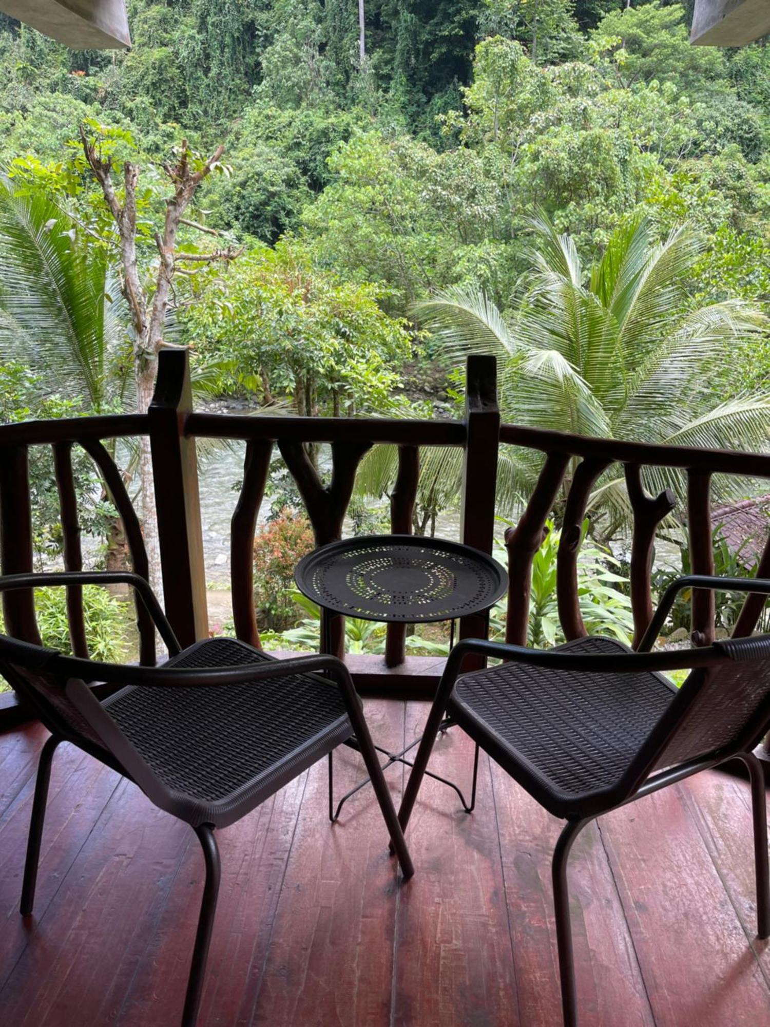 Kupu Kupu Garden Guest House & Cafe Bukit Lawang Exterior foto