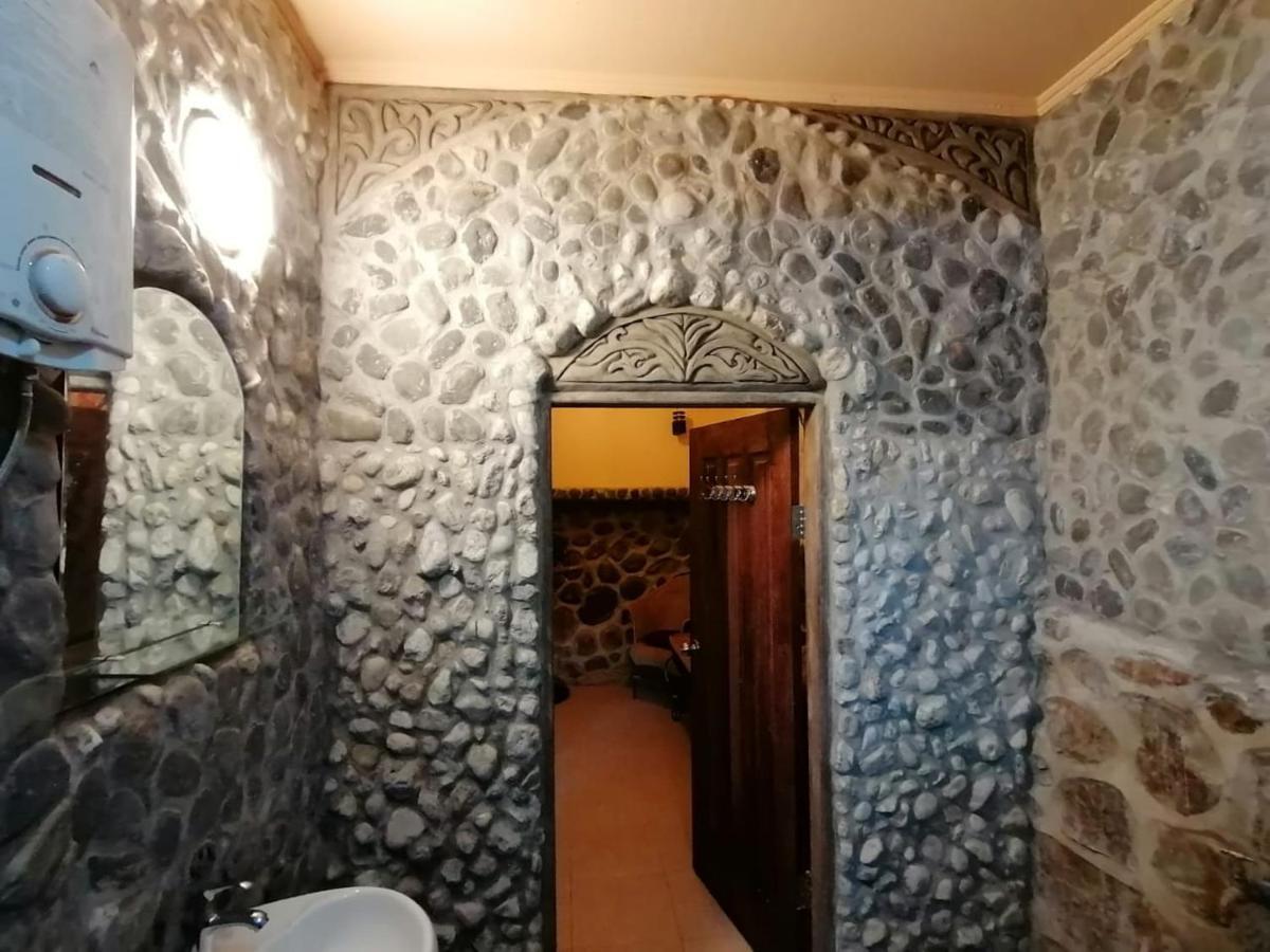 Kupu Kupu Garden Guest House & Cafe Bukit Lawang Exterior foto