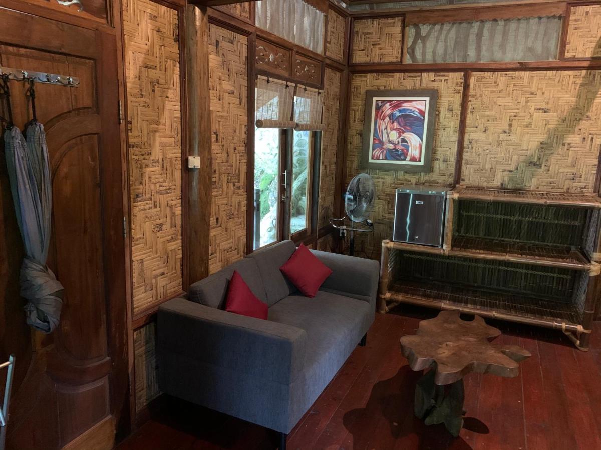 Kupu Kupu Garden Guest House & Cafe Bukit Lawang Exterior foto